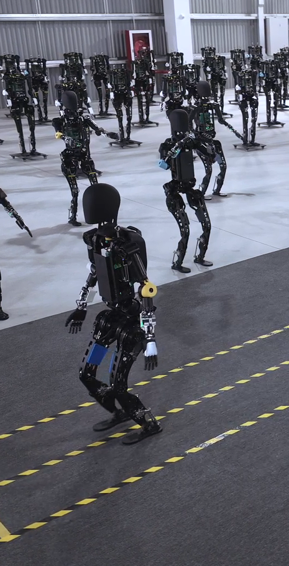 艾弗森ballbet开启通用机器人商用量产